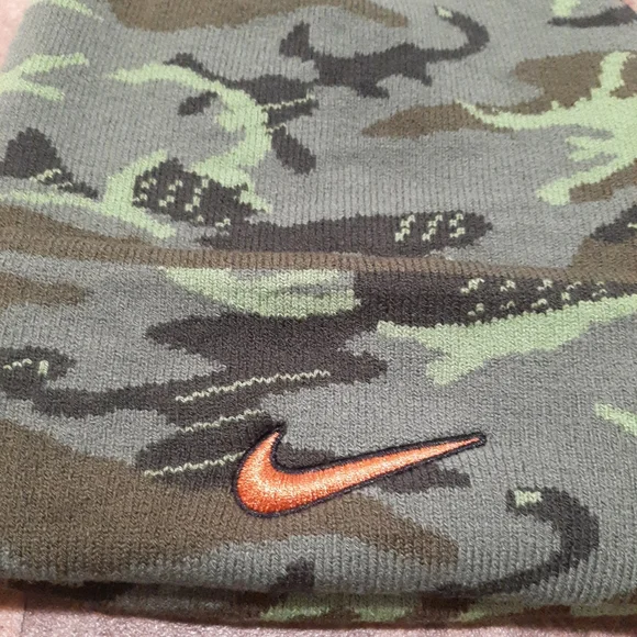 New. Nike Texas Longhorns Camo Military Appreciation Cuffed Knit Beanie. - Picture 5 of 6